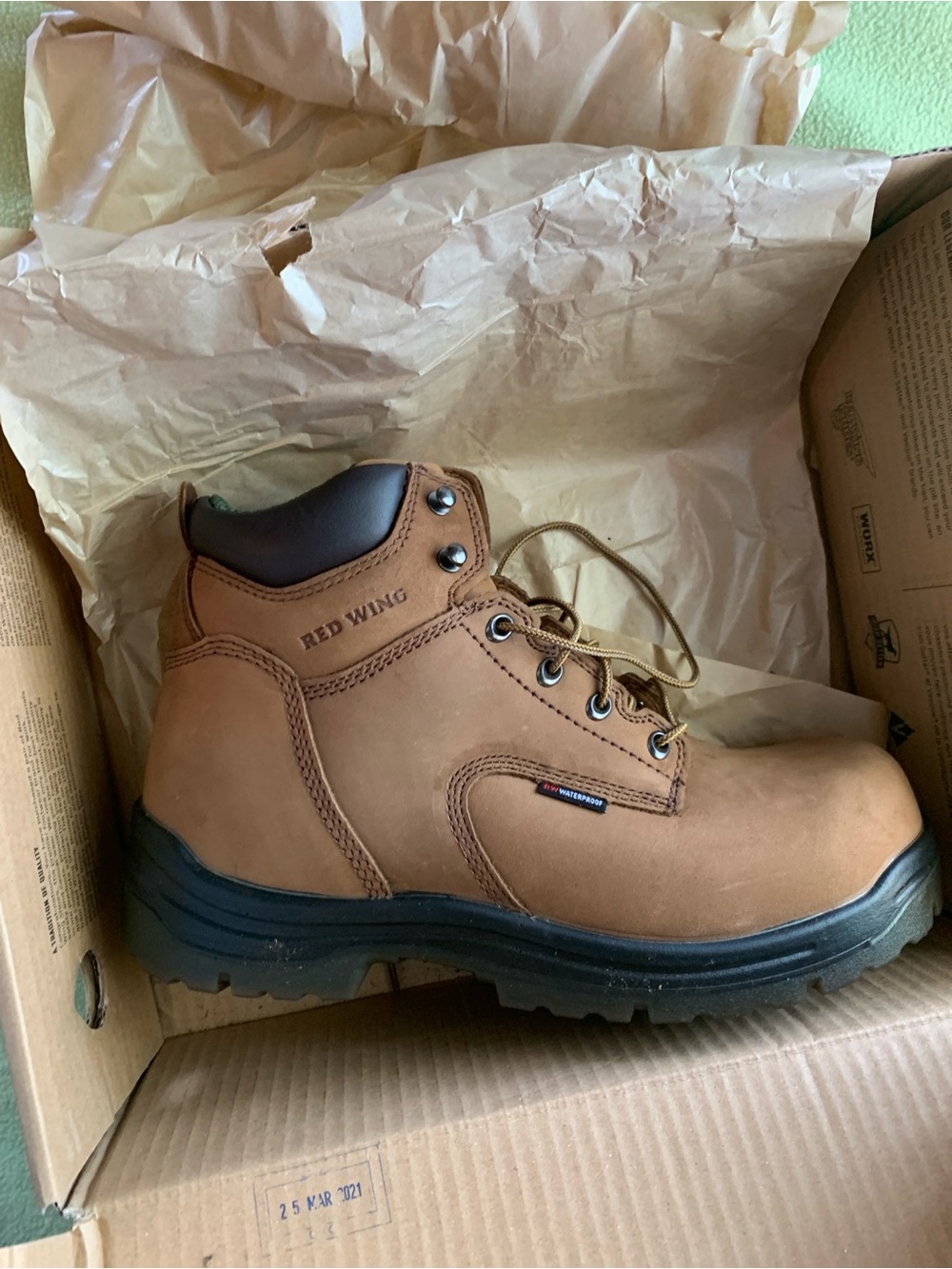 New in box Red Wing Shoes Brown Men's 6-Inch Waterproof Safety Toe Boot - Picture 7 of 10